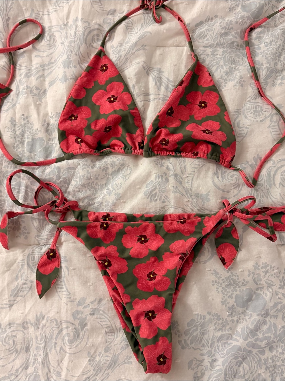 Benoa Hau set
